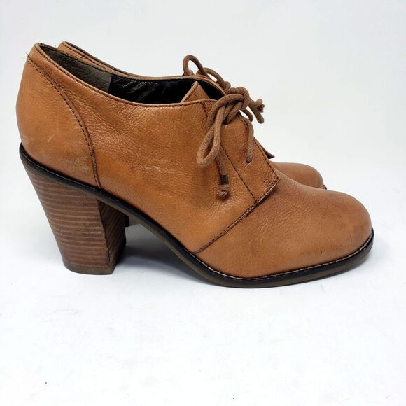 Banana Republic Oxford Ankle Booties Heeled Leather Brown Caramel Tan Size 7 - Picture 1 of 14